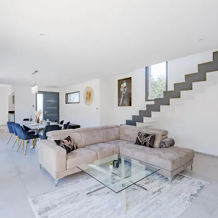 Orphee By Interhome * Saint Aygulf